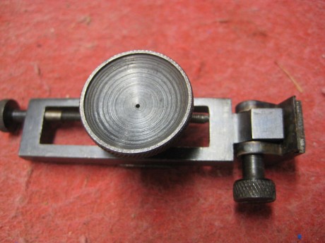 Hola, un amigo quiere vender dos diopter, para rifles de avancarga, por 50 euros por unidad, más gastos 01