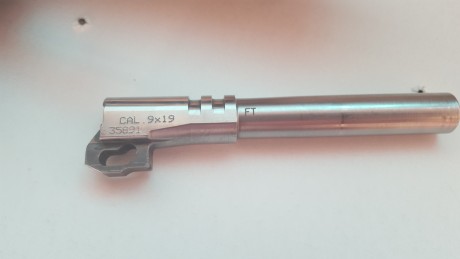 Buenas se vende tanfoglio limited del 38 con un cañón del 9X19 tres cargadores un kit del 22lr con un 11