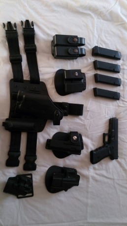 Hola! Vendo la pistola por no usarla, está en muy buen estado. Está toda de serie. Guiada en F. El precio 02