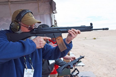 Sorpresa o no:
https://zenithfirearms.com/firearms/rifles/z-43-rifle/

No es otra cosa que las armas fabricadas 00