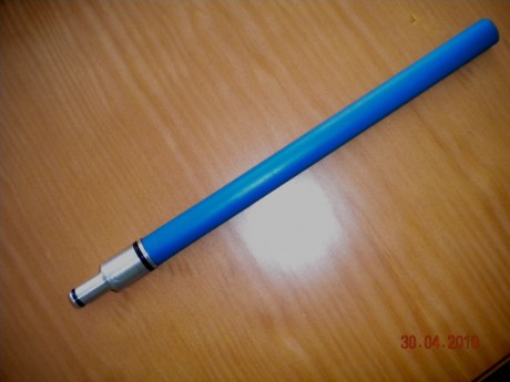 Mirar q guia mas chula me he hecho con un tubo de PVC, dos juntas toricas y una varilla de aluminio de 01