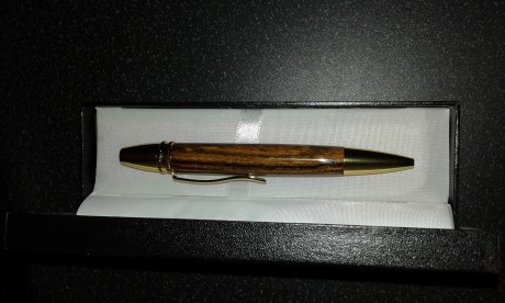 Abro este post para exponer algunas de mis obras, pudiendo cualquier compañero comprarla. 

Todos los 40