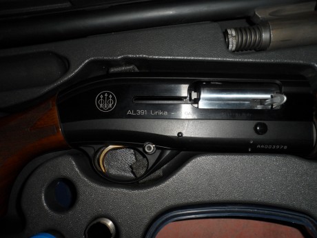, beretta urika , en muy buen estado con sus polichoques, maletin, cañon sporting, no esta muy usada pues 01