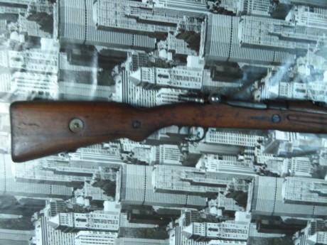 Hola Se vende CZ 24, cal. 7`92x57, maderas para restaurar, metales en buen estado. Cañón recoronado en 02