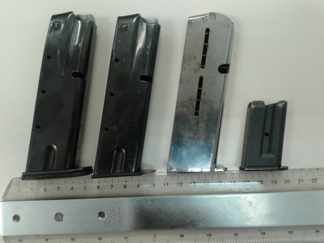 Vendo 4 cargadores:
2 de la pistola STAR 28PK (Creo que también valen para 30PK)  a 25 € cada uno.  AHORA 01