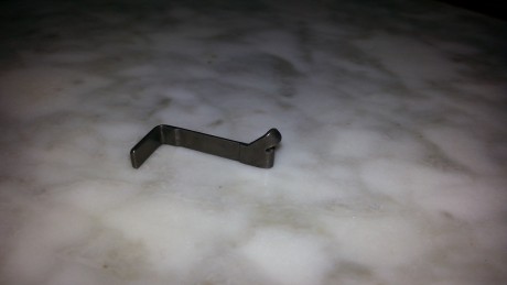 Estado impecable, no mas de 150 disparos,desconector de 2 kg, tapa de empuñadura y funda de polímero nivel 110