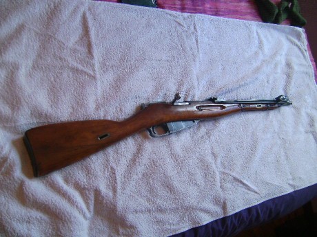 Por no darle uso vendo mosin nagat de 1945 ,en muy buen estado,modelo infanteria (corto)solo lo he usado 01