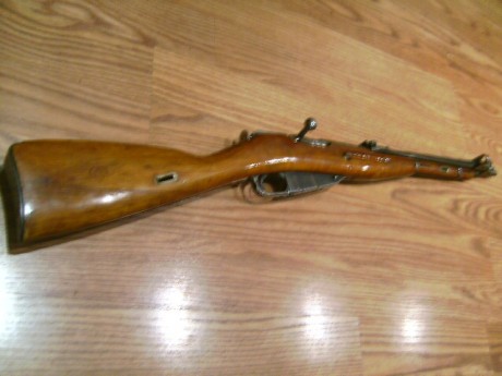 Por no darle uso vendo mosin nagat de 1945 ,en muy buen estado,modelo infanteria (corto)solo lo he usado 21