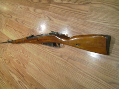Por no darle uso vendo mosin nagat de 1945 ,en muy buen estado,modelo infanteria (corto)solo lo he usado 32