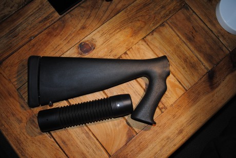Vendo culata sintetica Speed Feed con pistolete para escopeta Mossberg 500/590 o Maverick.
Esta impecable.
Viene 01