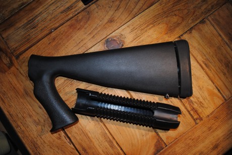 Vendo culata sintetica Speed Feed con pistolete para escopeta Mossberg 500/590 o Maverick.
Esta impecable.
Viene 00