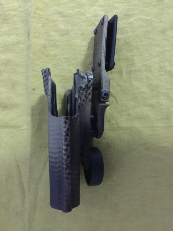 Vendo Cz Shadow con cañon de cinco pulgadas, comprada hace 4 meses y usada solo en 3 tiradas.
Se incluyen 10