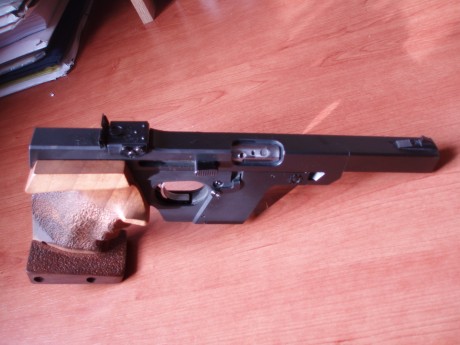 VENDO PISTOLA WALTHER GSP DEL 22 CON MALETIN ORIGINAL Y TODOS LOS ACCESORIOS 600 EUROS. PACO 666093707 00