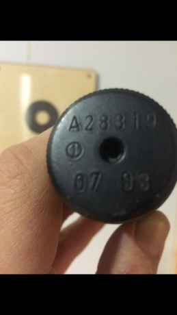 Hola
Me ofrecen una Steyr lp1 de co2
Del 2001 es el arma y esta con todo de origen,no se a cambiado ni 91