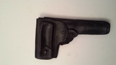 Buenas compañeros necesito ayuda para  tener informacion acerca de una funda original de pistola y de 02