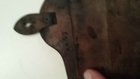 Buenas compañeros necesito ayuda para  tener informacion acerca de una funda original de pistola y de 01