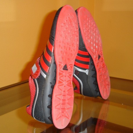 Se compraron a finales de octubre de 2015 .Son de la  talla 44 ⅔ .  Estos que vendo  son  perfectos para 11