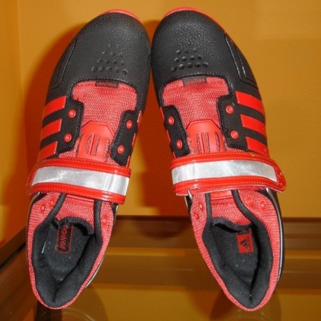 Se compraron a finales de octubre de 2015 .Son de la  talla 44 ⅔ .  Estos que vendo  son  perfectos para 22