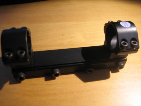 Montura monopieza para visor de pulgada de la prestigiosa marca Británica , de altura media y cuatro tornillos 00