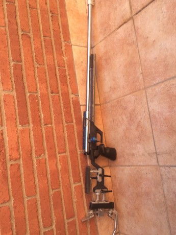 Vendo carabina anschutz AHG F-27-A challenger con:
-culata aluminio con rabera
-accion y cañon en acero 02