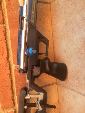 Vendo carabina anschutz AHG F-27-A challenger con:
-culata aluminio con rabera
-accion y cañon en acero 01