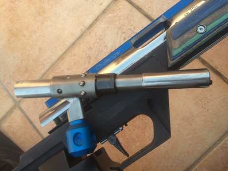 Vendo carabina anschutz AHG F-27-A challenger con:
-culata aluminio con rabera
-accion y cañon en acero 10