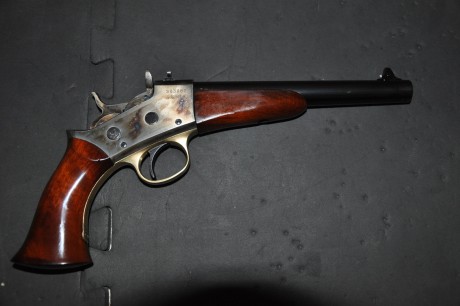   Como no tengo necesidad de cobrarlas al momento y si alguien le interesa el arma se puede pagar en varios 00
