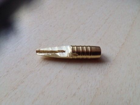 Hola.
Busco puntas blindadas del calibre .222-.223 o de origen militar 5,56 desmontadas sin marcas.
Cantidades 60