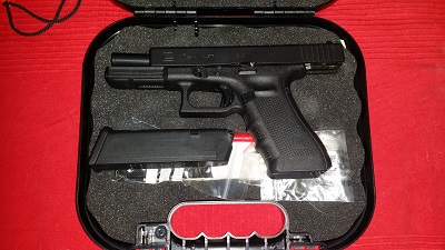  
Marca: GLOCK
Modelo: 17  4 GEN
Calibre: 9

Ciudad donde se encuentra : GUADALAJARA
Condiciones estéticas 00