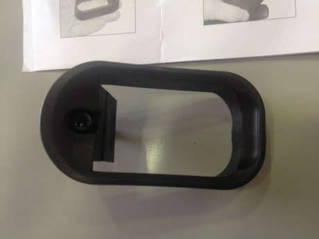 Fanel /  Magwell de polímero negro para GLOCK.  
Se adapta a los modelos Glock 17, 17L, 19, 22, 24, 31, 11