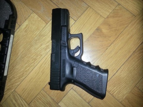 Se vende pistola Glock 19.
Perfectisimo estado. Se entrega con caja de transporte, manual, dos cargadores, 01