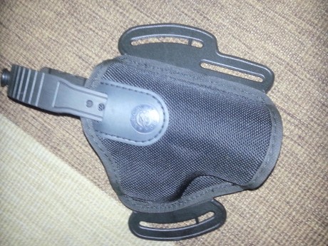 Se vende pistola Glock 19.
Perfectisimo estado. Se entrega con caja de transporte, manual, dos cargadores, 00