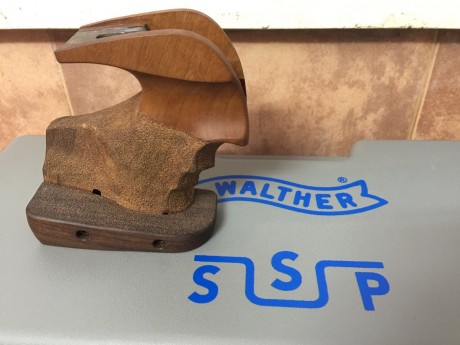 Buenas señores, vendo cacha para la Walther SSP, es de la talla S (pequeña).

Se encuentra en Murcia.
Su 00