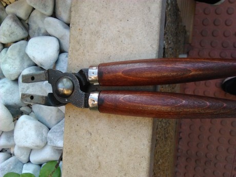 Vendo molde para el calibre 44, posibilidad de hacer varias medidas ,creo que puede ser para utilizar 01