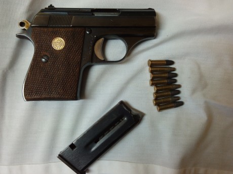 Vendo una pistola ASTRA 7000 CAL. 22lr.
funciona de maravilla. Buen estado. 
El arma esta en León  El 01