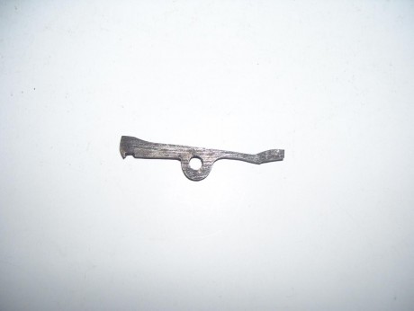 Hola 
Vendo una extractora para la pistola Star modelo 1919 de los calibre 7,65 -9mm corto
esta usada 00