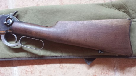 Saludos al foro!

Vendo rifle Tigre en calibre 44-40 en muy buen estado. Guiado en D. Maderas al aceite 01