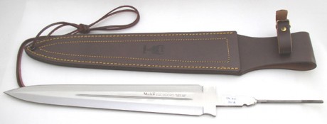 Alguien me puede decir algun cuchillo baratito que me sirva para llevar al monte y a las esperas? no cabe 80