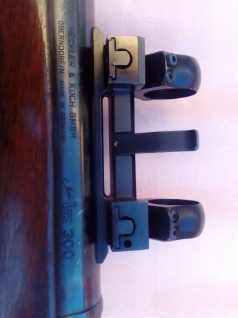 Se vende Carabina Semiautomatica HK 300,calibre 22 magnum,
Monturas originales HK,
2 cargadores de 5,
esta 22