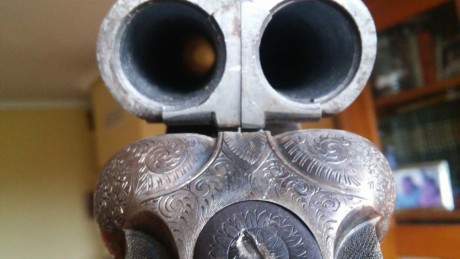 hola
un amigo cambia estas dos escopetas, una paralela Zabala expulsora y selectora y una monotiro marca 02