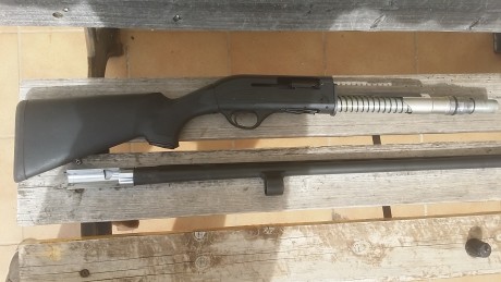 Se vende hatsan escort magnum semiautomatica cal.12 solo estrenada. La escopeta se compro para caza mayor, 11
