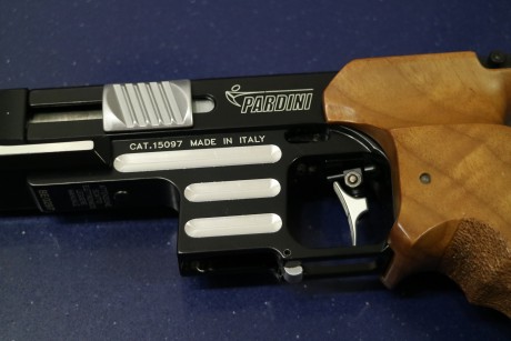 POR MOTIVOS DE SALUD TENGO QUE VENDER MI COLECCION DE ARMAS,
ESTA ES LA MAQUINA DE HACER PUNTOS
SOLO 700 00