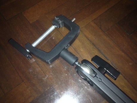 Hola 
Se vende Stady Mount, ideal para poner un visor para ver diana para arma larga o corta
Completamente 00