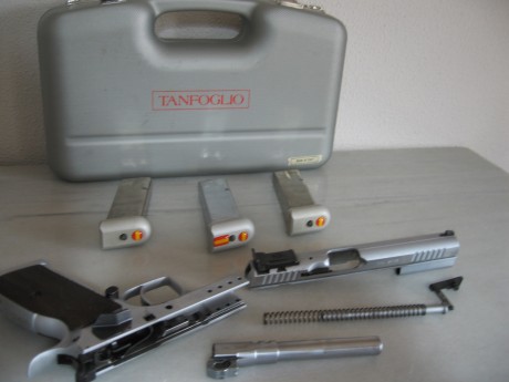   VENDO TANFOGLIO 9 MM PB      MÁS REBAJADO   

Vendo pistolola marca Tanfoglio modelo Limited calibre 20