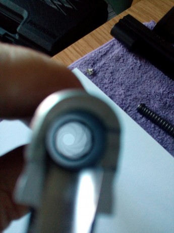 Vendo una Sig Sauer Legend Target de 5" guiada hace 6 meses y con 200 disparos.
De este arma esta 02