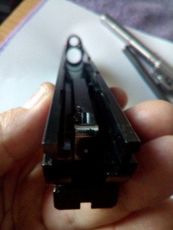 Vendo una Sig Sauer Legend Target de 5" guiada hace 6 meses y con 200 disparos.
De este arma esta 01