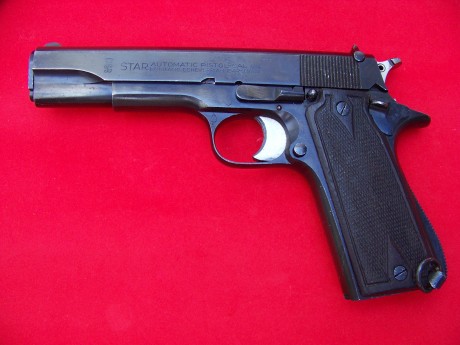 Hola,he abierto este hilo para que todos aquellos que tengais armas Españolas,podais lucirlas aqui con 162
