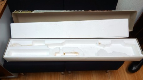 Vendo caja de rifle santa barbara original en buen estado , esta en Toledo-Madrid  120€ 01