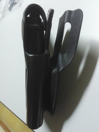 Vendo funda para pistola STAR 30M, en piel moldeada de color negro y de altísima calidad,con dos bastidores 31