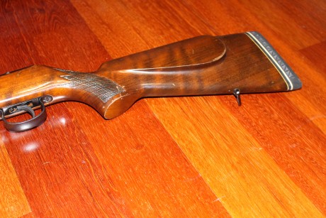se vende carabina anscutz 1416 calibre 22lr ,en muy buenas condiciones.perfecta para miras abiertas. la 00